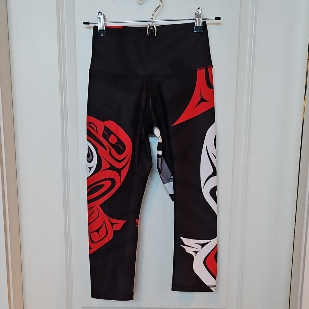 Black and Red Patterned Leggings
